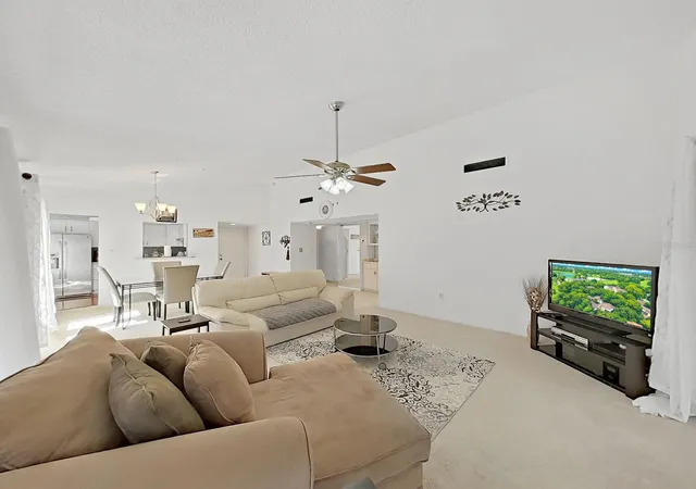 Photo 4 of Condo for sale at 700 Starkey Rd #824, Largo, FL 33771 | MLS# TB8548257 | Listing updated on 2026-09-16