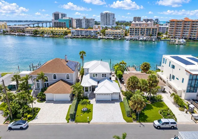 Photo 3 of Single family home for sale at 141 Bayside Dr, Clearwater Beach, FL 33767 | MLS# TB8548261 | Listing updated on 2026-09-20