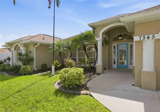Photo 3 of Single family home for sale at 7545 Totem Ave, North Port, FL 34291 | MLS# D6148758 | Listing updated on 2026-09-23