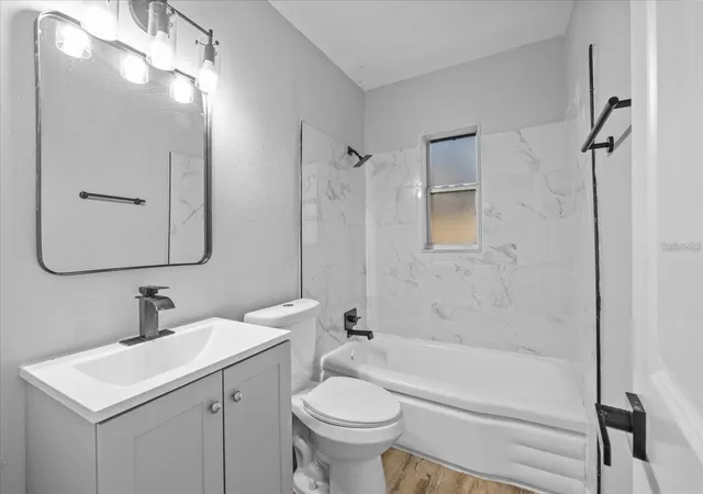 Listing Photo 2 - Condo for sale in building located at 405th Ave M NE, WINTER HAVEN, FL 33881