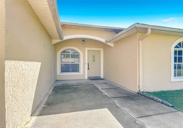 Photo 4 of Single family home for sale at 649 Jaguar Ct, Kissimmee, FL 34759 | MLS# O6441462 | Listing updated on 2026-10-07
