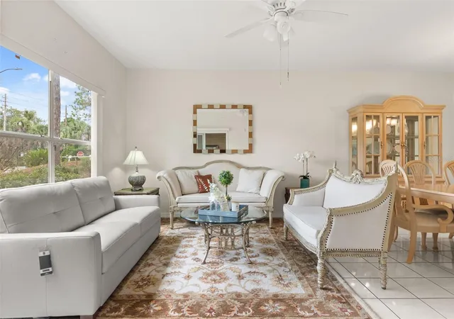 Listing Photo 3 - Condo for sale in building located at 3024 Cottage Grv Ct, ORLANDO, FL 32822 - Unit #1910