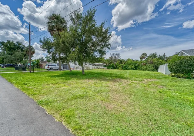 Photo 3 of Land for sale at Bay Dr, Gibsonton, FL 33534 | MLS# TB8548278 | Listing updated on 2026-09-14