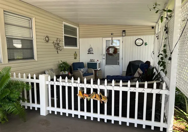 Photo 2 of Manufactured home for sale at 63 Royal Palm Cir, Largo, FL 33778 | MLS# TB8548279 | Listing updated on 2026-09-14