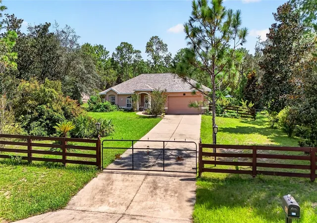 Photo 3 of Single family home for sale at 4295 N Bridger Dr, Beverly Hills, FL 34465 | MLS# OM732195 | Listing updated on 2026-10-11