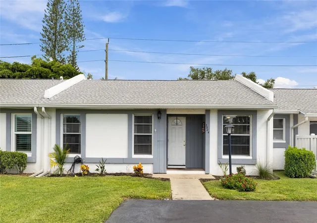 Condo for sale at 3904 36th Avenue Dr W #37, BRADENTON, FL 34205 | MLS# A4705949