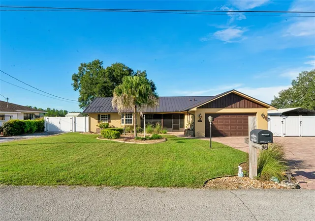 Photo 3 of Single family home for sale at 5230 Mosquero Rd, Spring Hill, FL 34606 | MLS# W7889488 | Listing updated on 2026-10-08