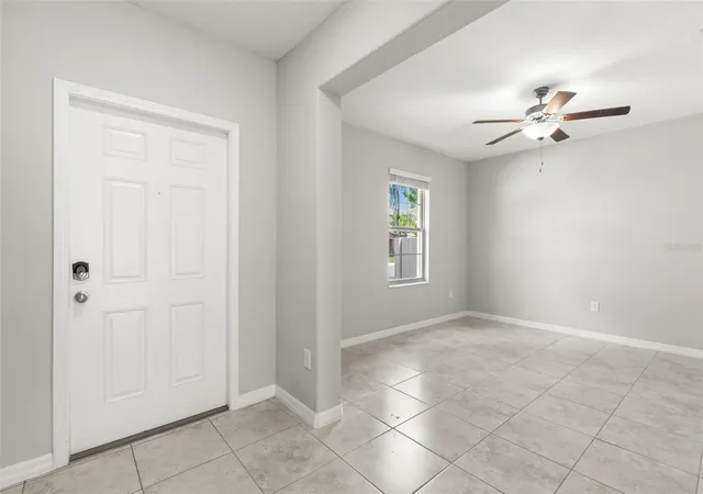 Photo 3 of Single family home for sale at 5061 White Chicory Dr, Apollo Beach, FL 33572 | MLS# TB8548288 | Listing updated on 2026-10-06