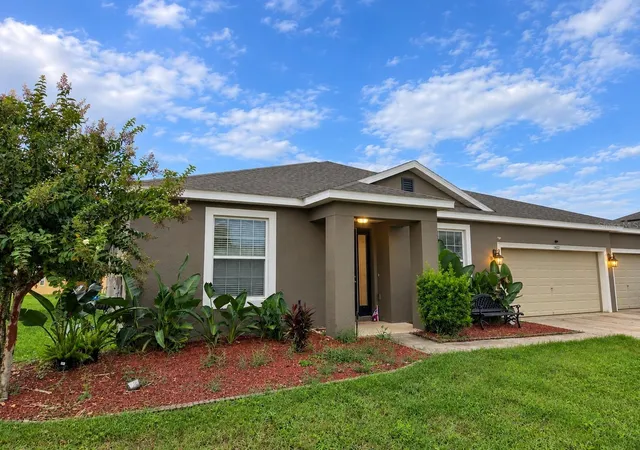 Photo 2 of Single family home for sale at 1422 Sharon Rose Tr, Deltona, FL 32725 | MLS# TB8548290 | Listing updated on 2026-09-19