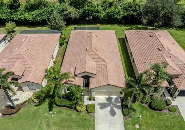 Photo 3 of Single family home for sale at 20702 Capello Dr, Venice, FL 34292 | MLS# N6145744 | Listing updated on 2026-10-11
