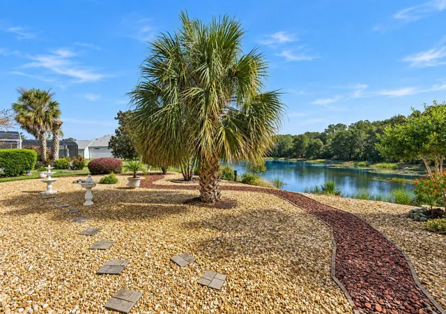 Photo 4 of Single family home for sale at 24242 E Belle Mede Dr, Leesburg, FL 34748 | MLS# G5117750 | Listing updated on 2026-09-18
