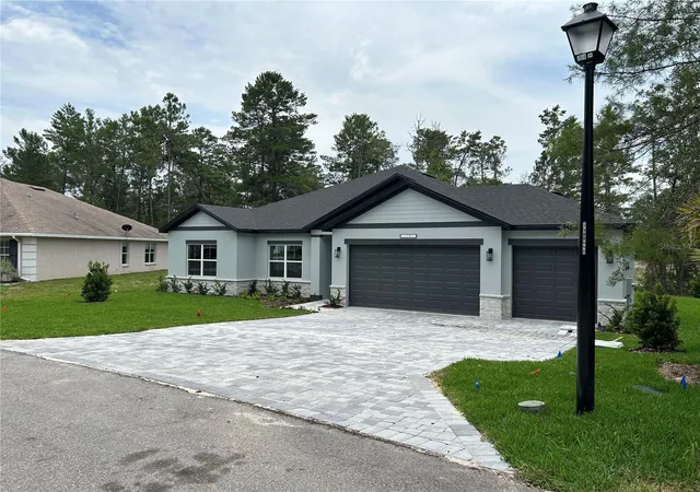 Photo 2 of Single family home for sale at 12437 Harris Hawk Rd, Weeki Wachee, FL 34614 | MLS# P4939880 | Listing updated on 2026-09-14