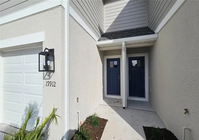 Photo 17 of Townhouse for sale at 19912 Madera Cir, Venice, FL 34293 | MLS# A4705963 | Listing updated on 2026-09-14
