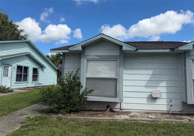 Photo 2 of Townhouse for sale at 3227 Chesswood Ave, Kissimmee, FL 34741 | MLS# O6441475 | Listing updated on 2026-09-24