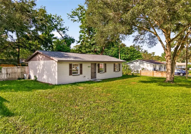 Photo 3 of Single family home for sale at 27308 Flagler Ave, Brooksville, FL 34602 | MLS# TB8548308 | Listing updated on 2026-09-28