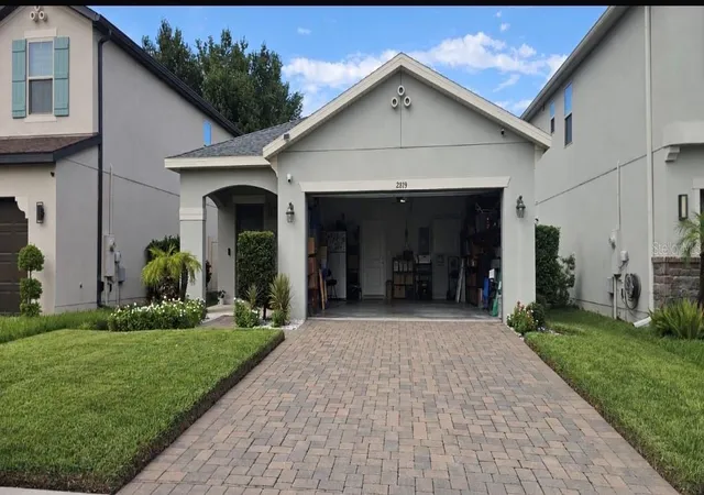 Photo 2 of Single family home for sale at 2819 Priego Blvd, Kissimmee, FL 34744 | MLS# S5157493 | Listing updated on 2026-09-14