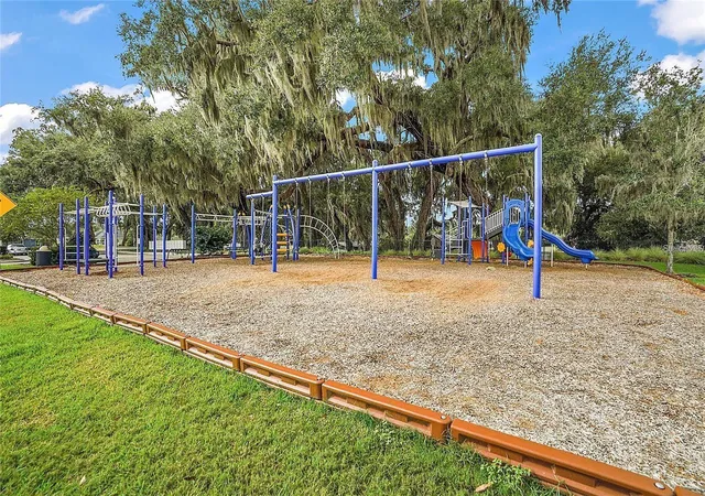 Photo 14 of Single family home for sale at 5012 Jib Ct, Oxford, FL 34484 | MLS# OM732201 | Listing updated on 2026-09-14