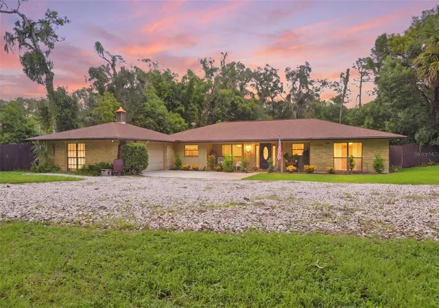 Photo 1 of Single family home for sale at 1026 Valley Frg Rd, Deland, FL 32720 | MLS# V4951255 | Listing updated on 2026-10-06