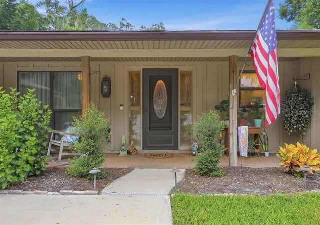 Photo 3 of Single family home for sale at 1026 Valley Frg Rd, Deland, FL 32720 | MLS# V4951255 | Listing updated on 2026-10-06