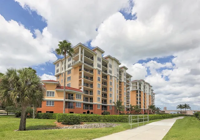 Photo 2 of Condo for sale at 167 Tampa Ave E #813, Venice, FL 34285 | MLS# N6145746 | Listing updated on 2026-09-19