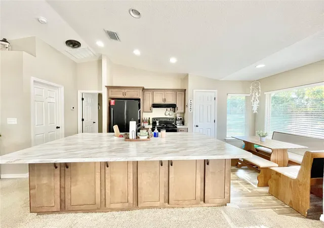 Photo 2 of Single family home for sale at 121 Nw 5th Place, Williston, FL 32696 | MLS# GC543491 | Listing updated on 2026-09-15