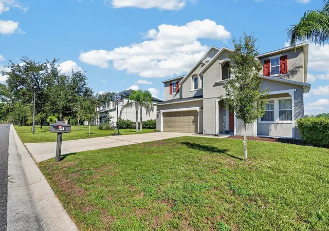 Photo 4 of Single family home for sale at 77 Rollins Ln, Palm Coast, FL 32164 | MLS# O6441484 | Listing updated on 2026-09-15