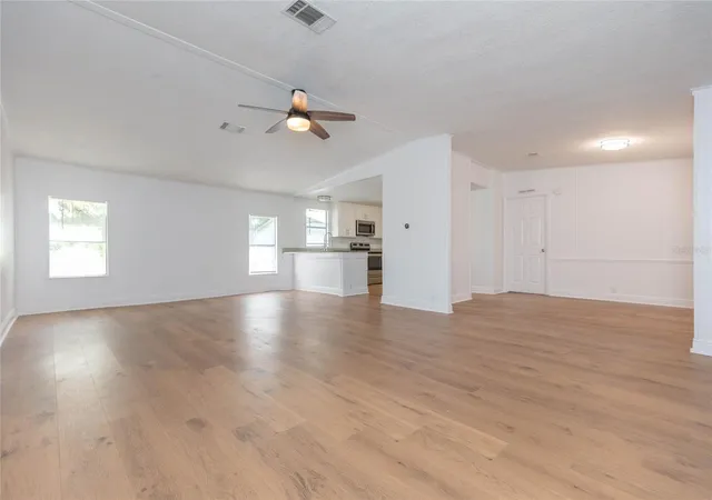 Photo 3 of Manufactured home for sale at 2250 Nichols Rd, Lithia, FL 33547 | MLS# TB8548318 | Listing updated on 2026-09-22