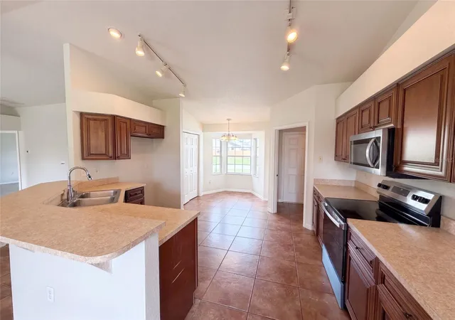 Photo 1 of Sale Pending at 6536 Horizon Point Dr, Lakeland, FL 33813 | MLS# O6441488 | Listing updated on 2026-10-20