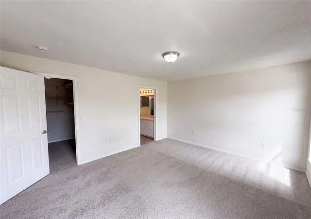 Photo 3 of Sale Pending at 6536 Horizon Point Dr, Lakeland, FL 33813 | MLS# O6441488 | Listing updated on 2026-10-20