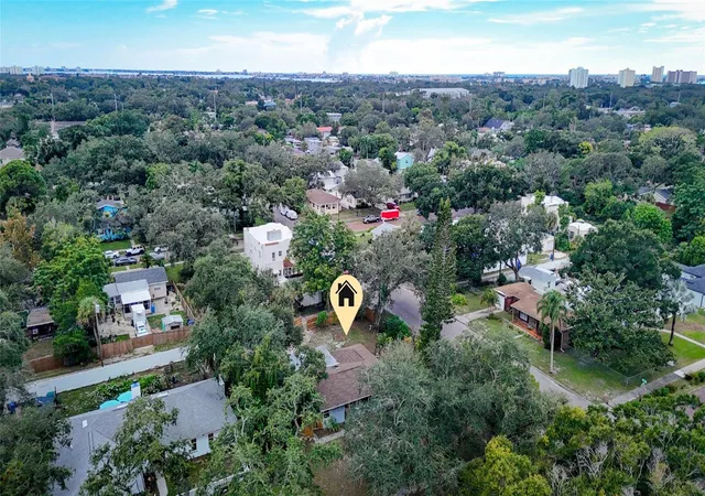 Photo 2 of Single family home for sale at 6190 2nd Avenue S, Saint Petersburg, FL 33707 | MLS# TB8548321 | Listing updated on 2026-09-17