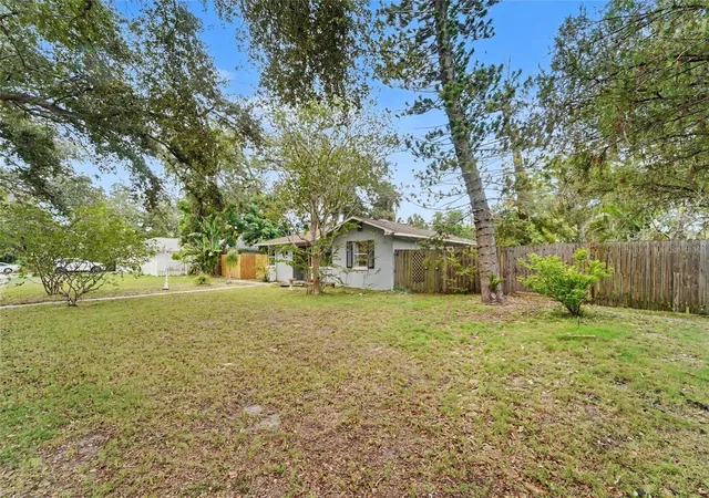 Photo 3 of Single family home for sale at 6190 2nd Avenue S, Saint Petersburg, FL 33707 | MLS# TB8548321 | Listing updated on 2026-09-17
