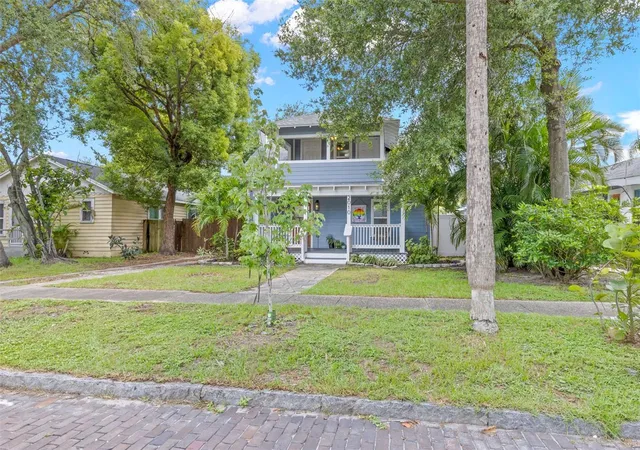 Photo 3 of Single family home for sale at 2010 Dartmouth Ave N, Saint Petersburg, FL 33713 | MLS# TB8548322 | Listing updated on 2026-10-03