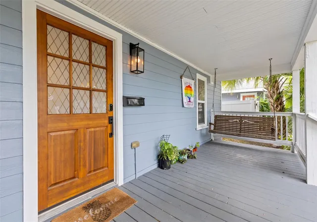 Photo 4 of Single family home for sale at 2010 Dartmouth Ave N, Saint Petersburg, FL 33713 | MLS# TB8548322 | Listing updated on 2026-10-21