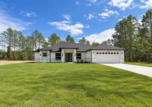 Single family home for sale at 12184 SW 64th Street Rd, Ocala, FL 34481 | MLS# OM732208 | Listing updated on 2026-09-19