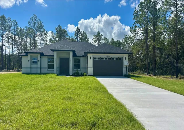 Single family home for sale at 12184 SW 64th Street Rd, OCALA, FL 34481 | MLS# OM732208