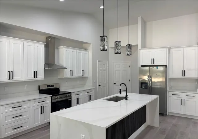 Photo 2 of Single family home for sale at 12184 SW 64th Street Rd, Ocala, FL 34481 | MLS# OM732208 | Listing updated on 2026-09-19