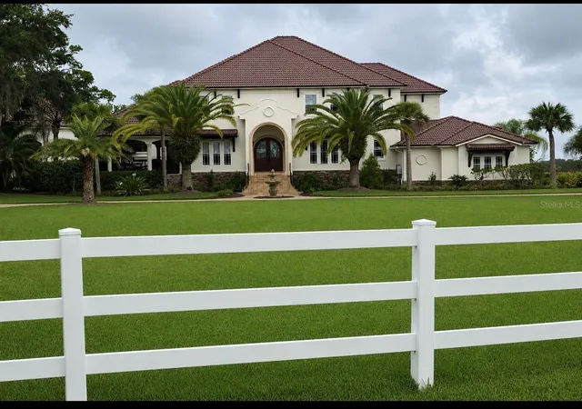 Photo 1 of Mansion for sale at 1875 Sycamore Ln, Fernandina Beach, FL 32034 | MLS# P4939884 | Listing updated on 2026-09-16