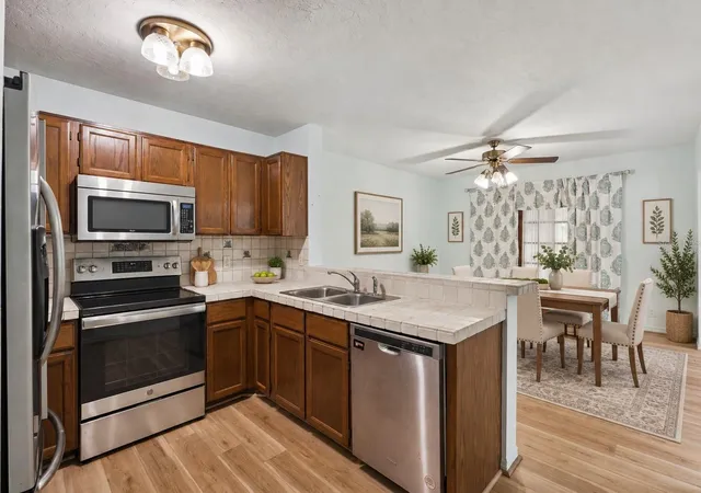 Photo 4 of Multi family home for sale at 5412 Rutland Ct, Orlando, FL 32812 | MLS# V4951261 | Listing updated on 2026-10-07