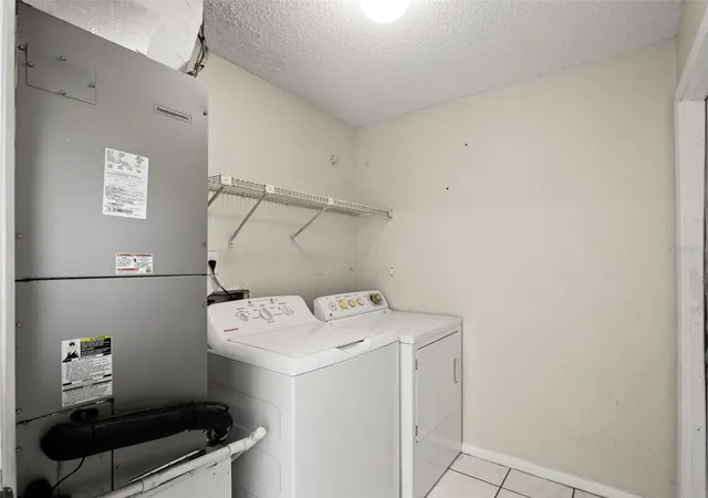 Photo 4 of Single family home for sale at 8937 Valencia Gdns Dr, Orlando, FL 32825 | MLS# W7889493 | Listing updated on 2026-09-14