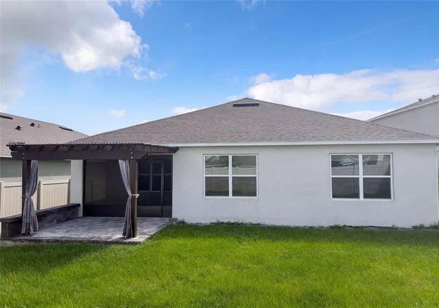 Photo 4 of Single family home for sale at 2112 Elio Ridge Dr, Zellwood, FL 32798 | MLS# O6441507 | Listing updated on 2026-10-08