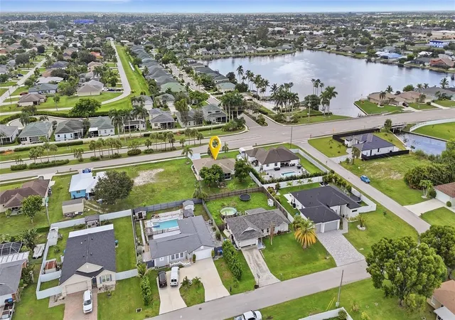 Photo 1 of Single family home for sale at 417 Trafalgar Pkwy, Cape Coral, FL 33991 | MLS# C7530697 | Listing updated on 2026-10-05