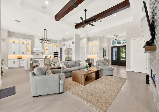 Photo 3 of Single family home for sale at 1060 Se 52nd Court, Ocala, FL 34471 | MLS# OM732212 | Listing updated on 2026-09-22