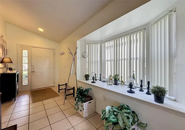 Photo 3 of Single family home for sale at 1523 Gulf Vue Dr, Haines City, FL 33844 | MLS# S5157516 | Listing updated on 2026-10-03