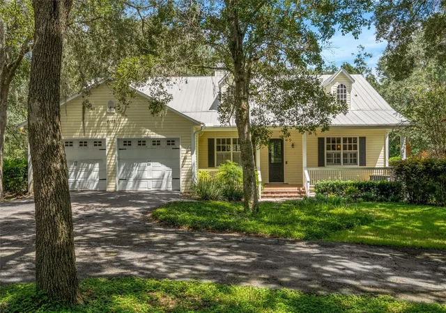 Photo 2 of Single family home for sale at 6122 Regina Pl, Land O Lakes, FL 34639 | MLS# TB8548360 | Listing updated on 2026-10-20