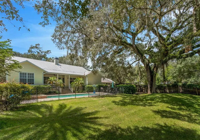 Photo 3 of Single family home for sale at 6122 Regina Pl, Land O Lakes, FL 34639 | MLS# TB8548360 | Listing updated on 2026-09-17