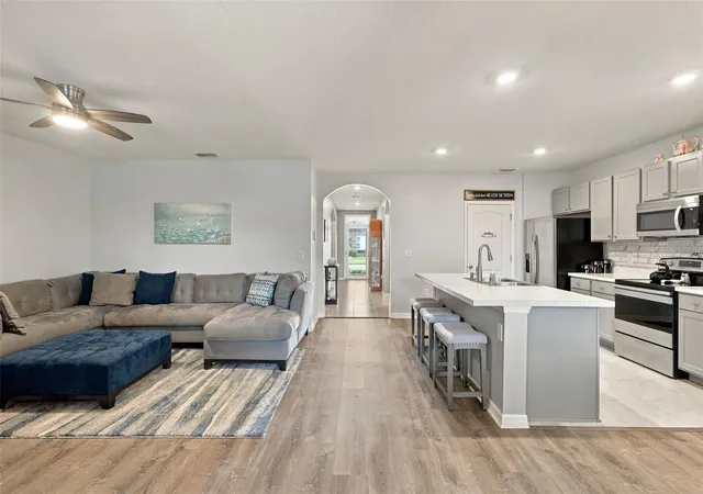 Photo 4 of Single family home for sale at 123 Old Ml Pond Rd, Edgewater, FL 32141 | MLS# V4951265 | Listing updated on 2026-09-17
