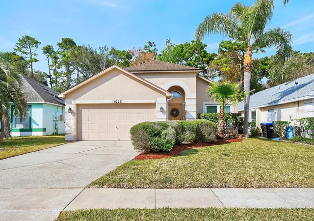 Photo 1 of Single family home for sale at 10223 Dean Point Pl, Orlando, FL 32825 | MLS# O6441526 | Listing updated on 2026-09-24