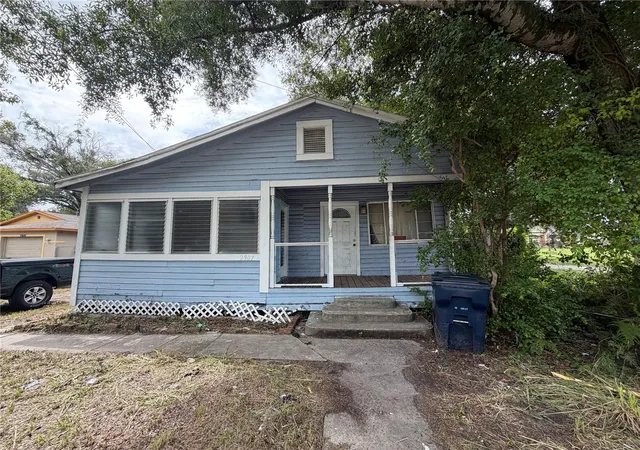 Single family home for sale at 2907 E Lake Ave, TAMPA, FL 33610 | MLS# TB8548362