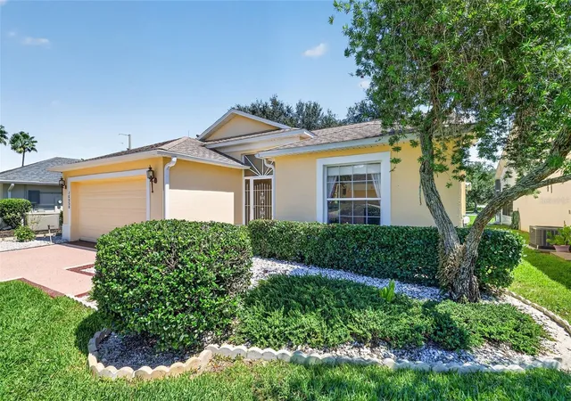 Photo 2 of Single family home for sale at 26958 Honeymoon Ave, Leesburg, FL 34748 | MLS# G5117764 | Listing updated on 2026-09-16