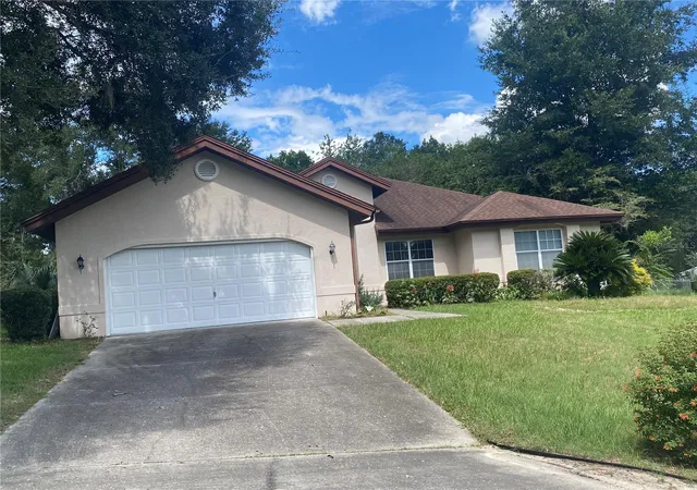 Single family home for sale at 11492 SW 82nd Court Rd, OCALA, FL 34481 | MLS# OM732214